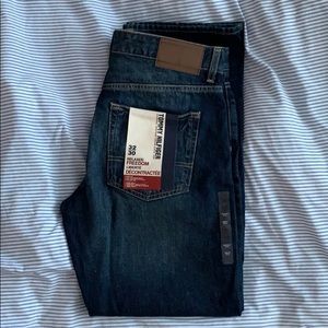 NEW w tags-Tommy Hilfiger jeans 32/30 Relaxed fit